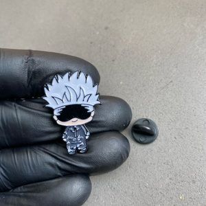Jujutsu Kaisen Satoru Gojo Enameled Pin Brooch.